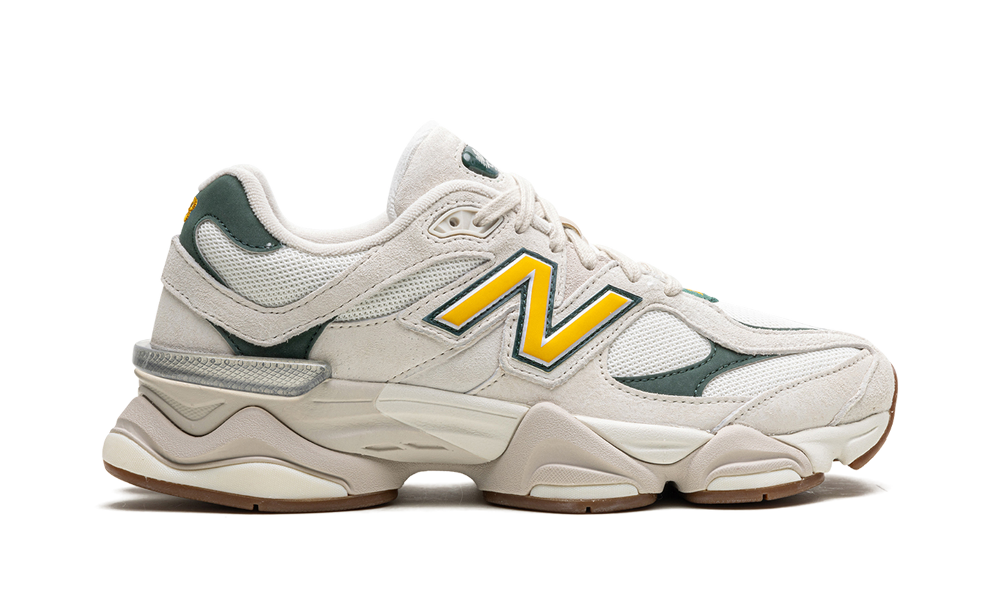 9060 "White Green"