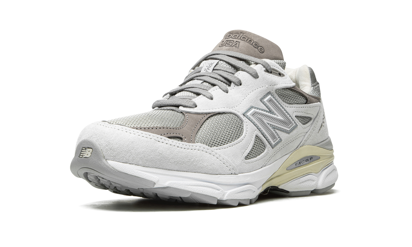 990 V3 "YCMC - Nimbus Cloud"