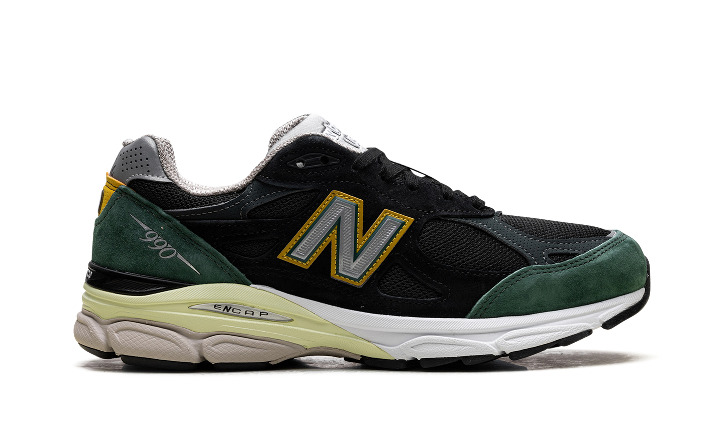 990v3 "Black / Green"