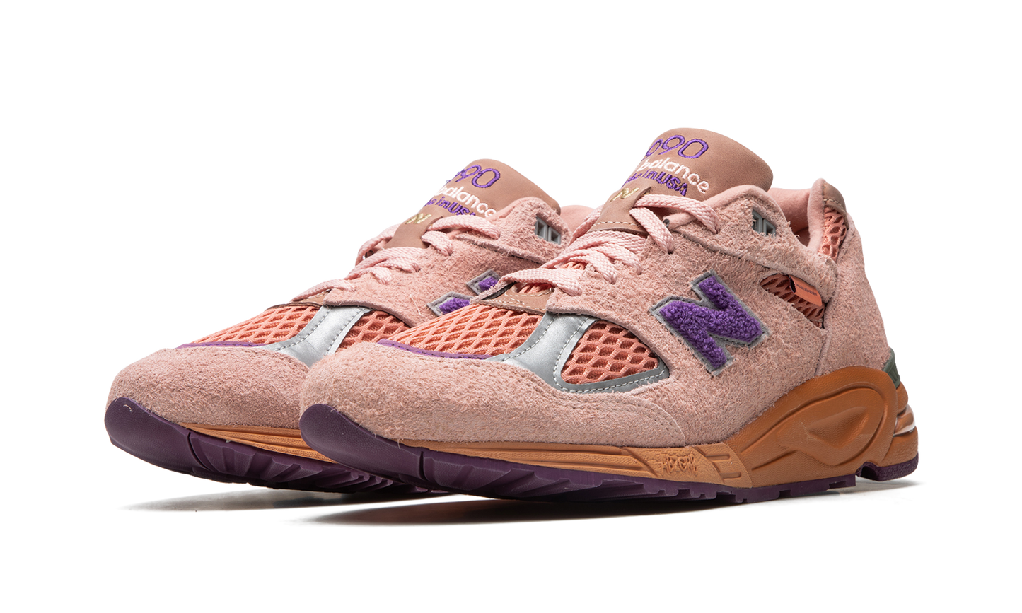 990 V2 "Salehe Bembury - Sand Be The Time"