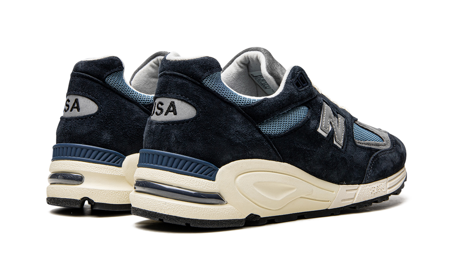 990v2 "Teddy Santis - Navy"