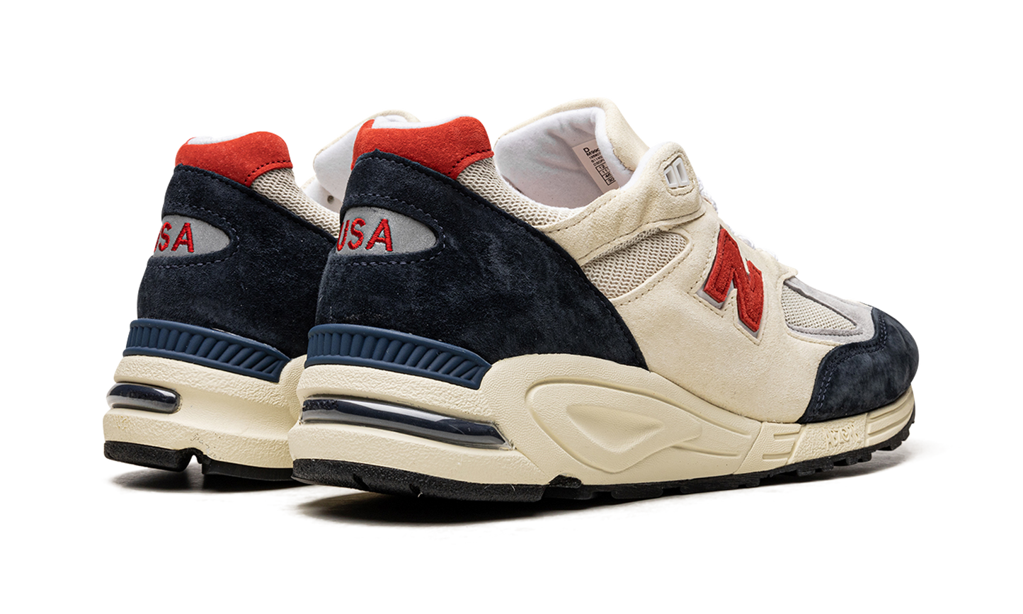 990v2 "Teddy Santis - Navy/Red"