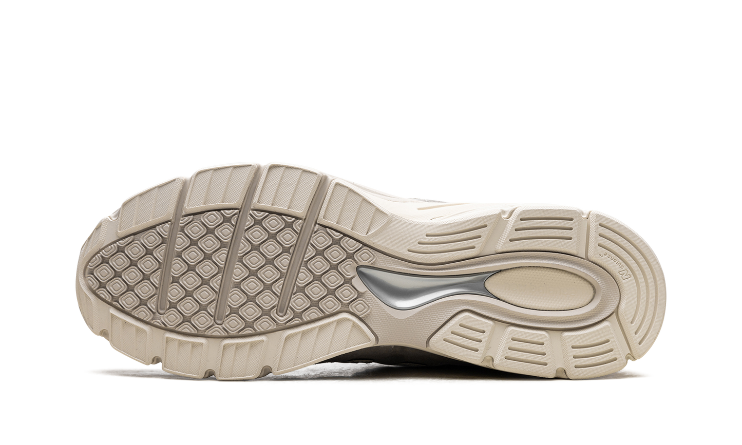 Kith x 990v4 Made in USA "Moonrock"