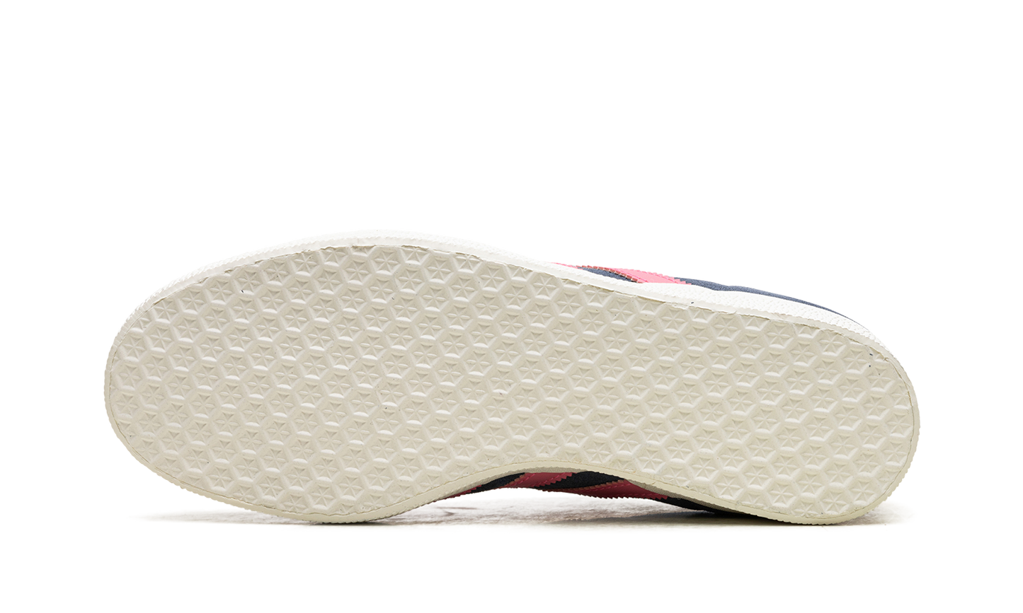 GAZELLE WMNS "Ink Lucid Pink"