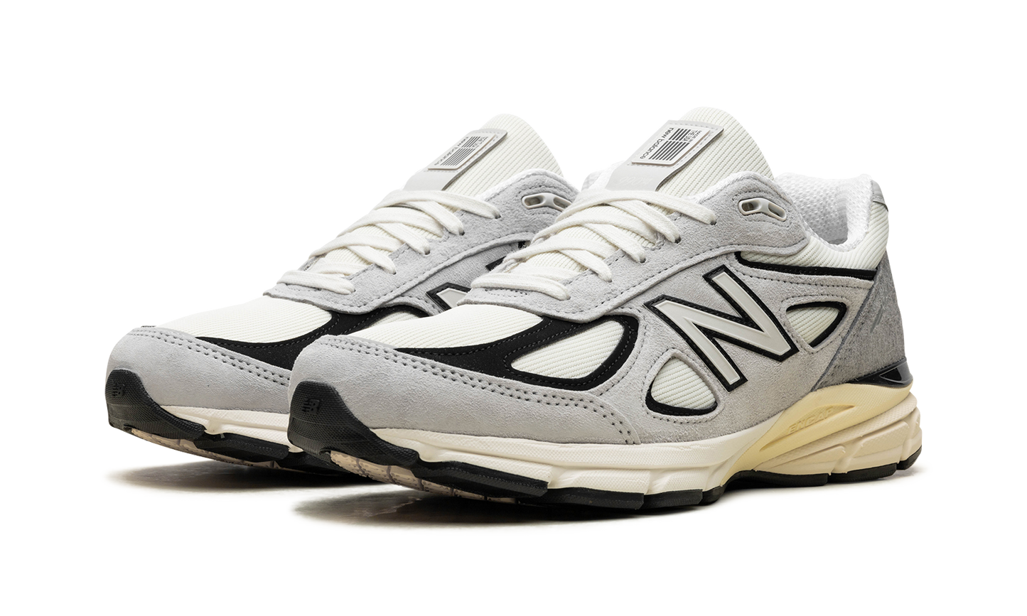 990v4 "Made in USA - Grey / Black"