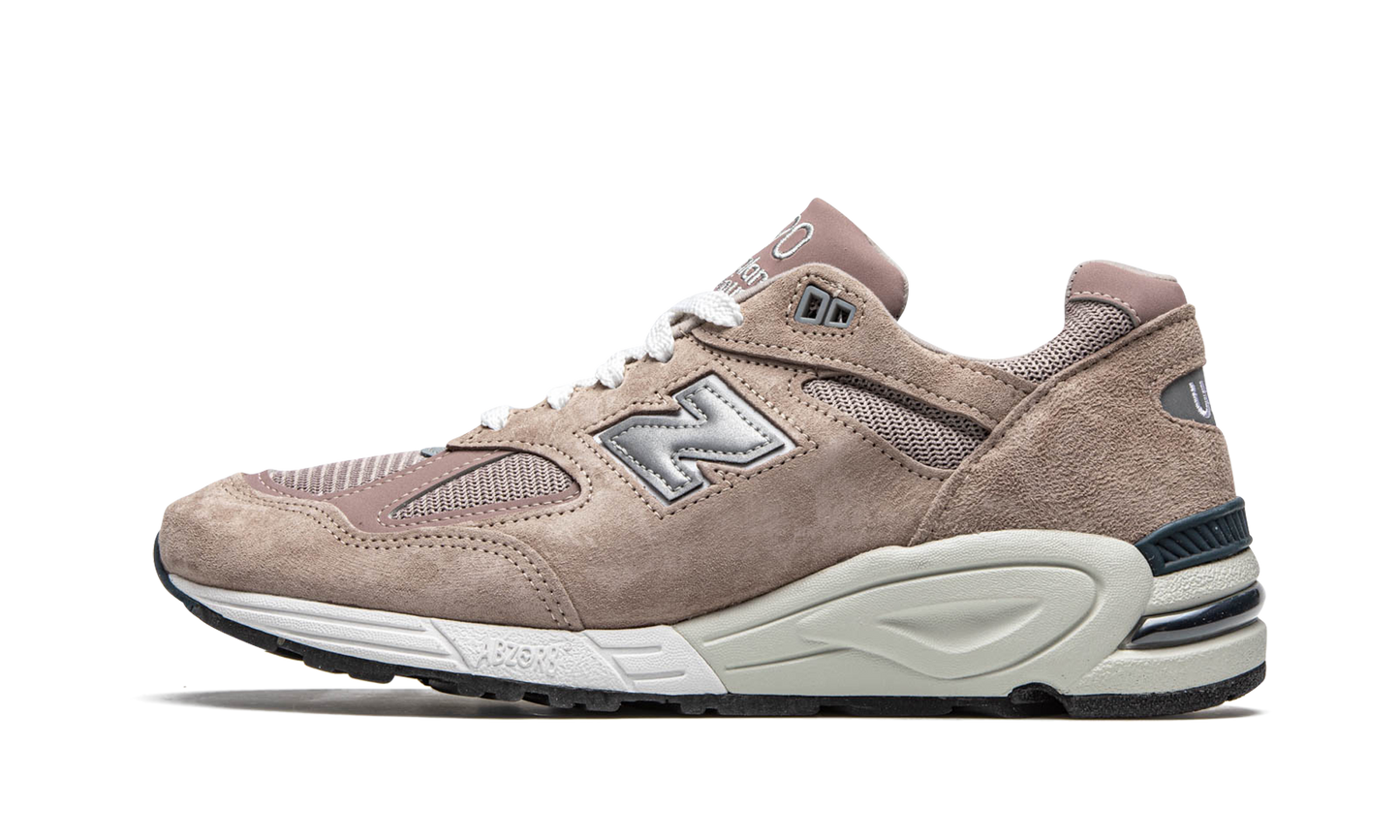 990v2 "Kith - Dusty Rose"
