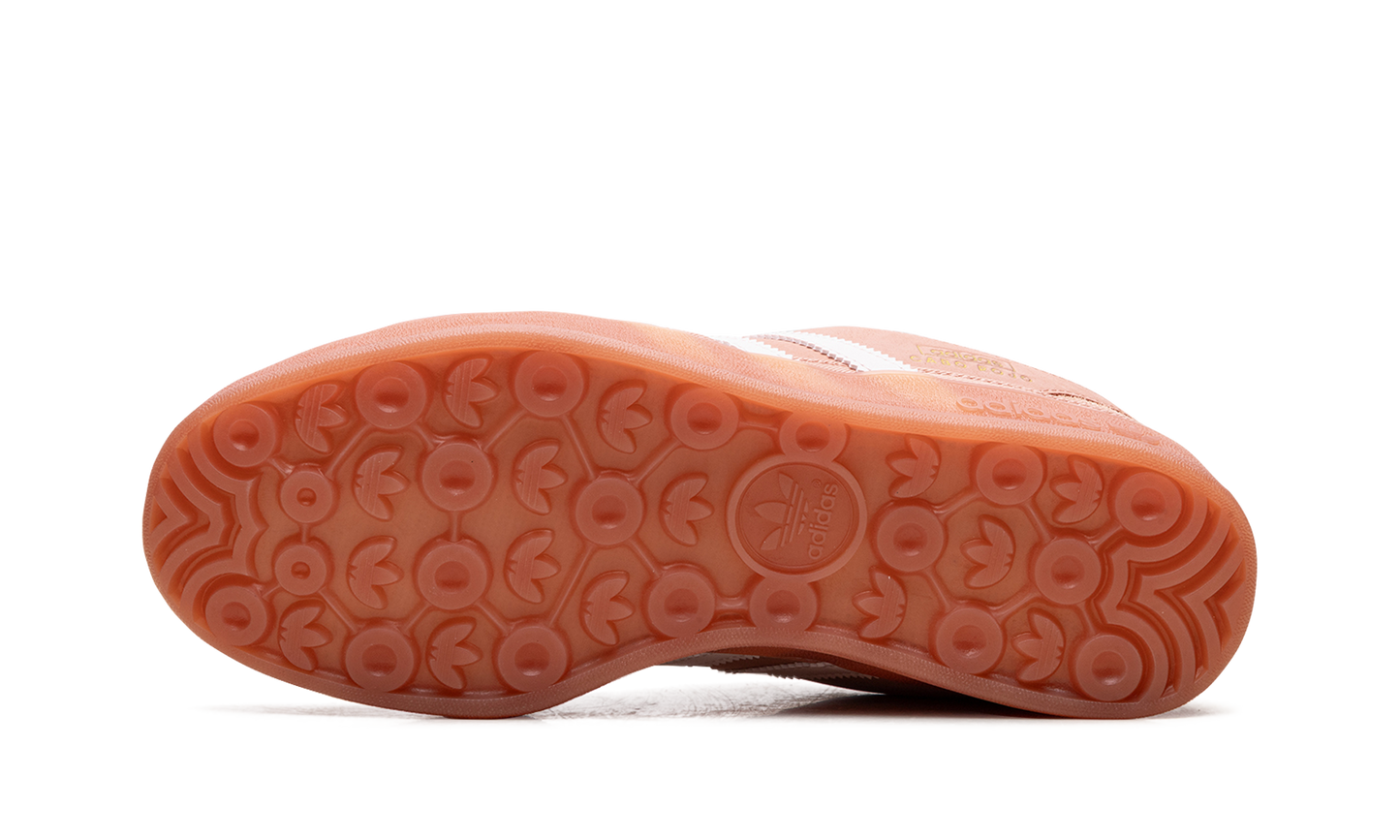 Gazelle Indoor "Bad Bunny Wonder Clay"