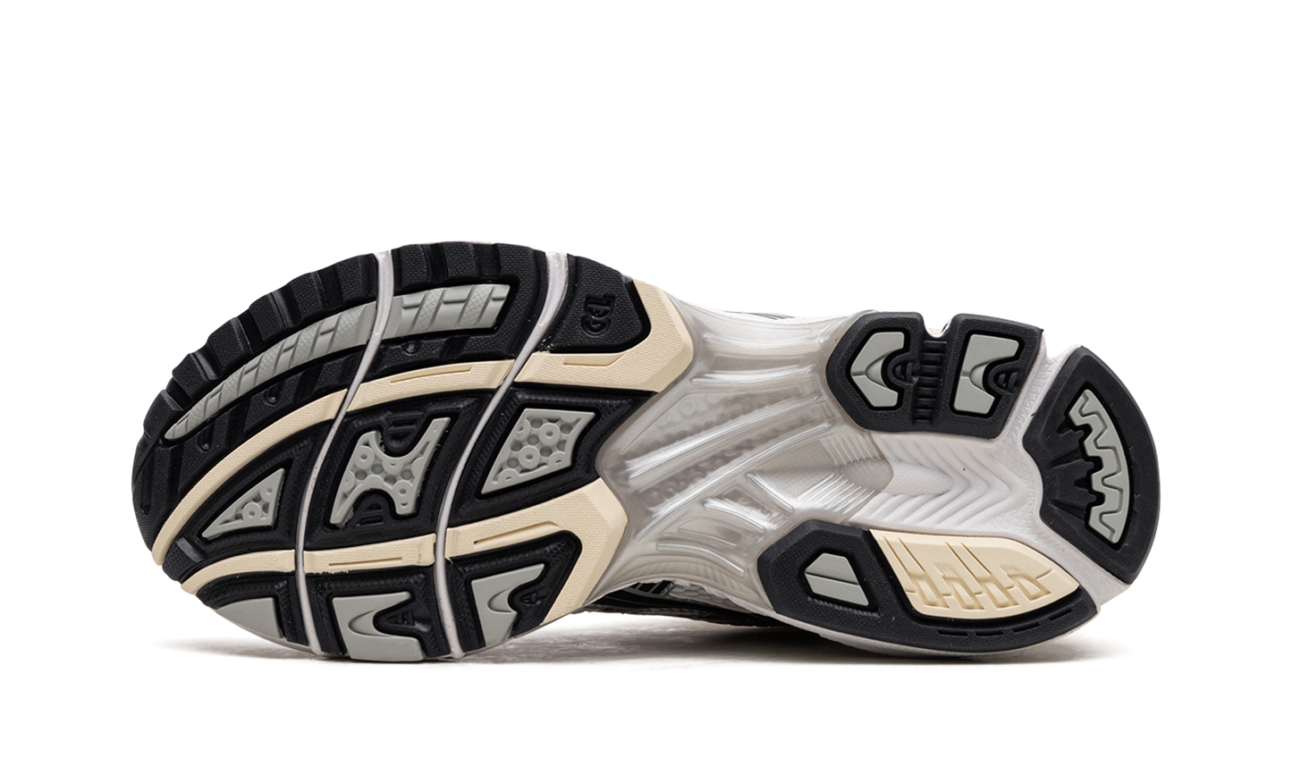 GEL KAYANO 14 WMNS "WHITE MIDNIGHT"