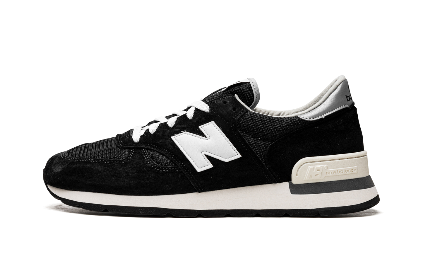 990 "Black/White"