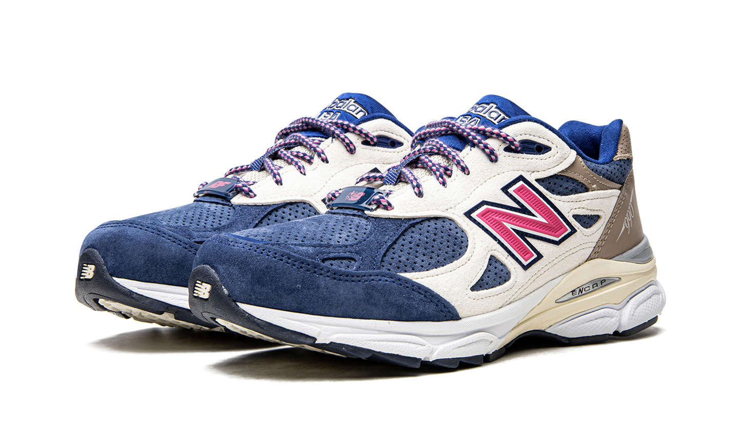 990 v3 "Kith Daytona"