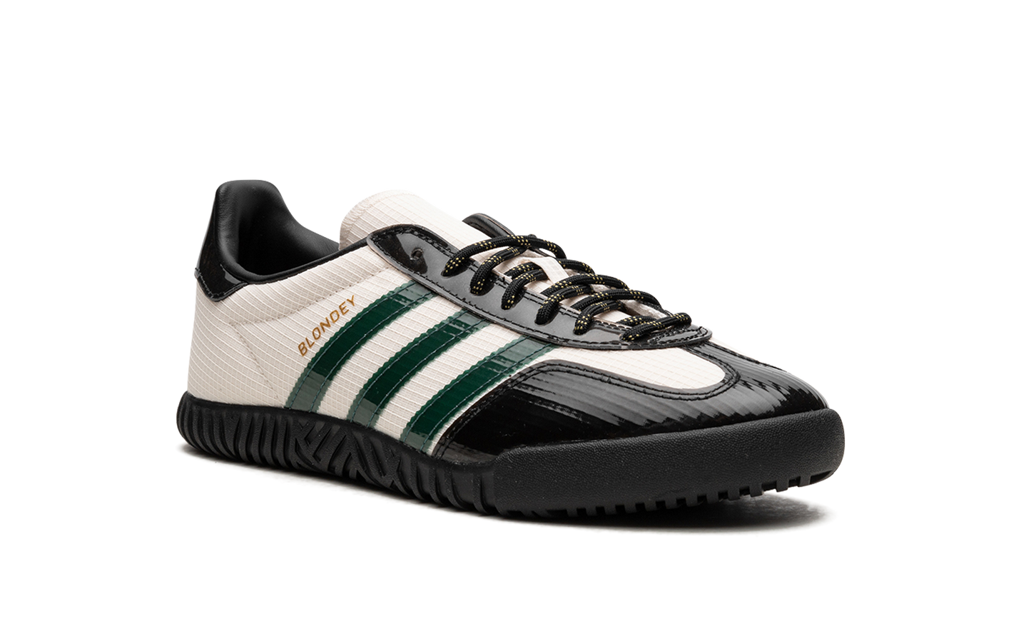 AB Gazelle Indoor "Blondey McCoy"