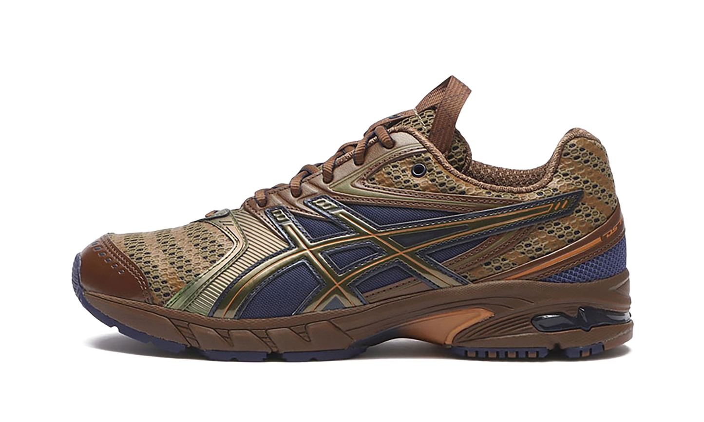 GEL-DS Trainer 14 "Kiko Kostadinov - Desert Camp/Piquant Orange"