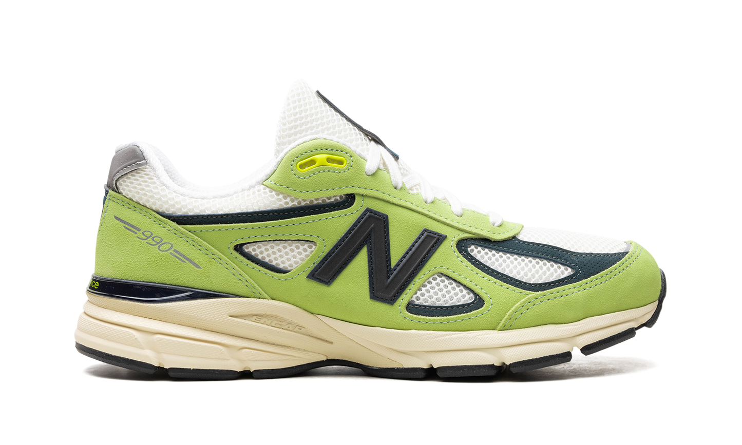 990V4 "Teddy Santis"
