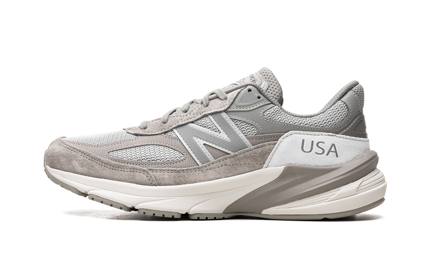 990v6 "WTAPS - Grey"