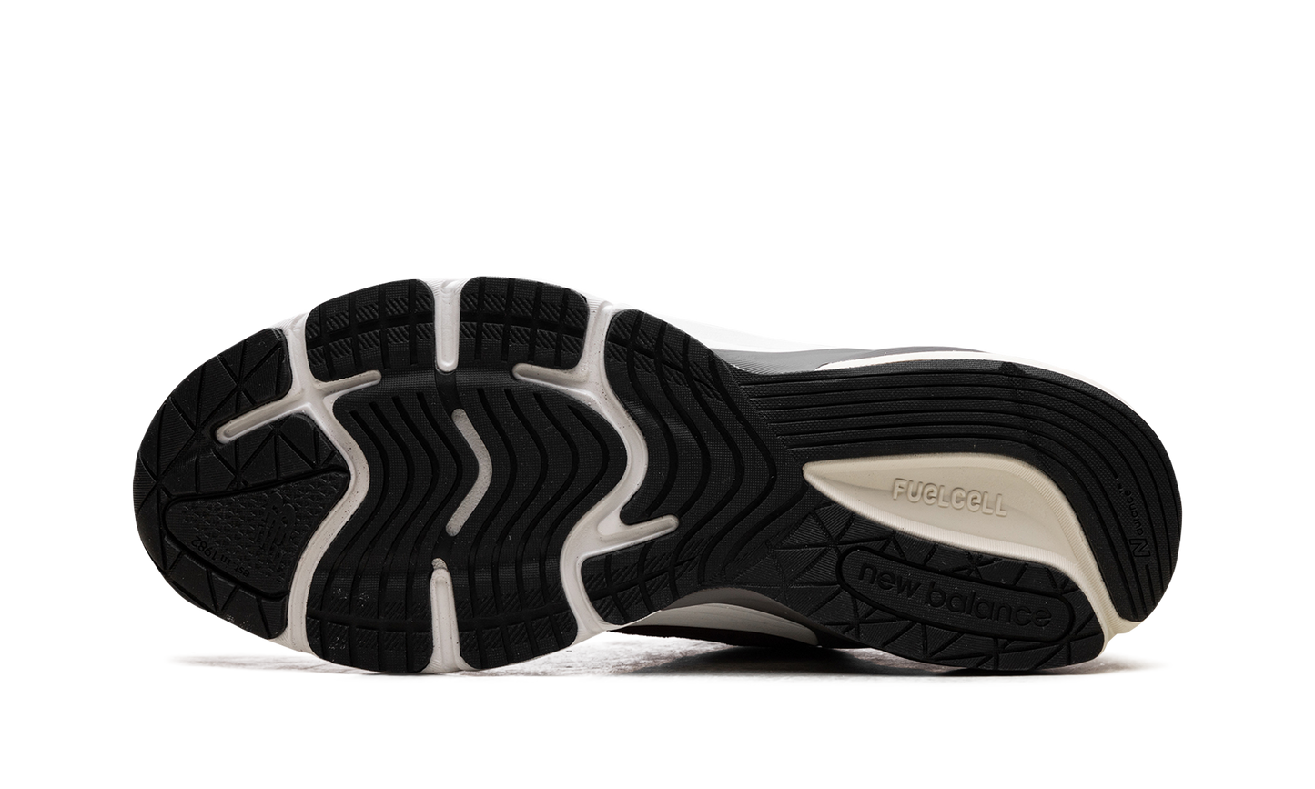 990v6 "Made in USA - Dark Ember / Afterglow"