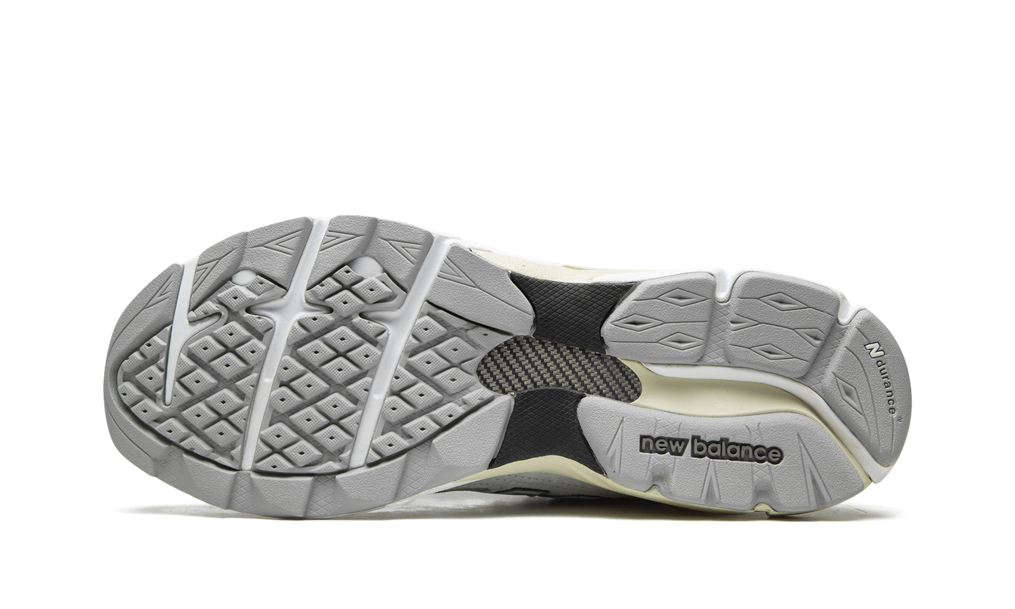 990 V3 "YCMC - Nimbus Cloud"