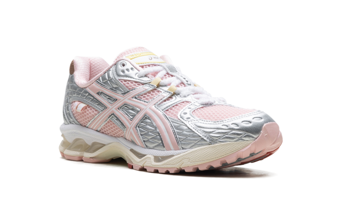GEL-Nimbus 10.1 "VandyThePink - Strawberry"