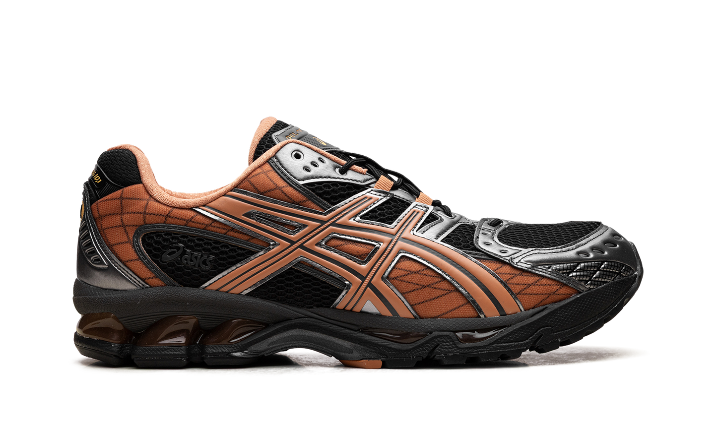 GEL-Nimbus 10.1 "Black Rust Orange"