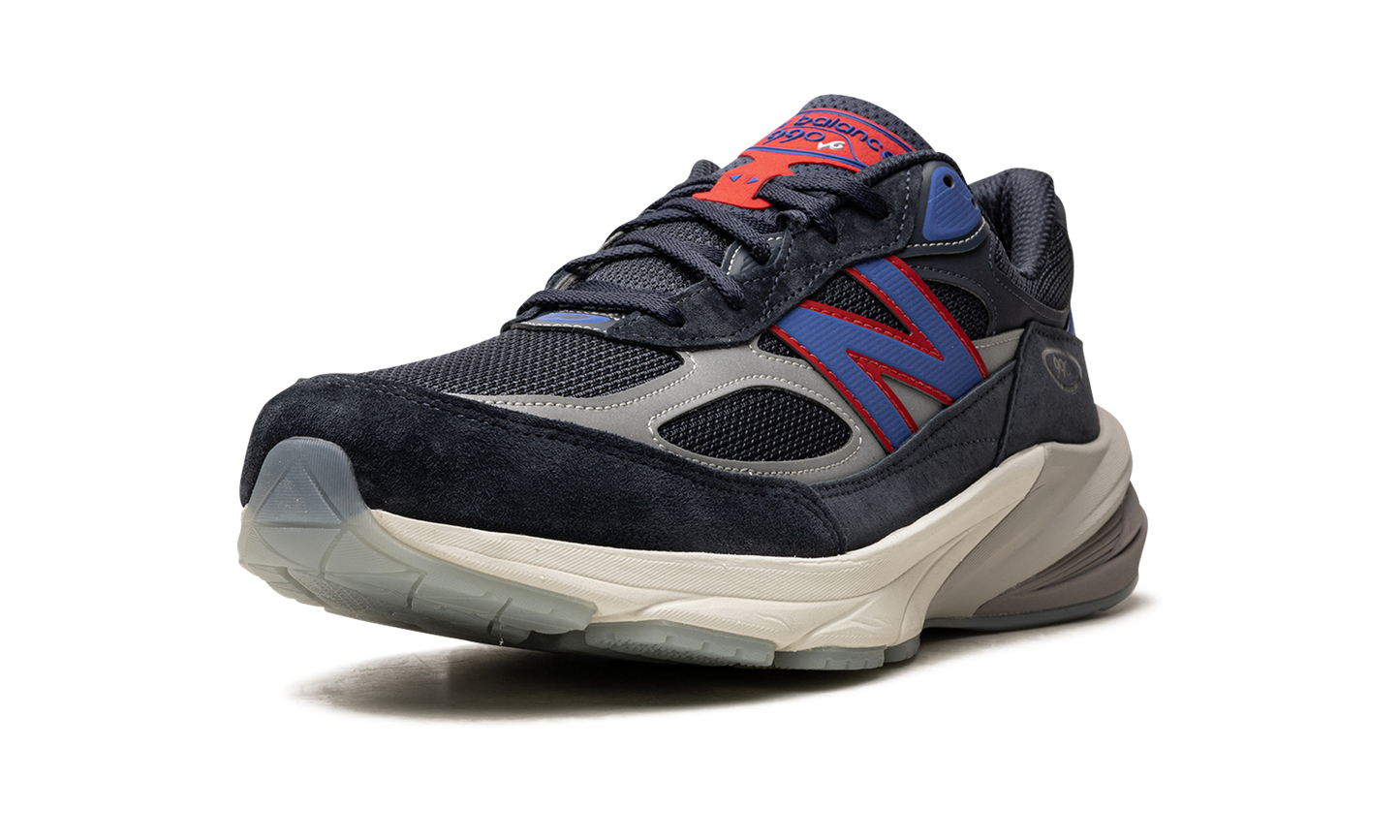 990v6 "MiUSA Ronnie Fieg Madison Square Garden Navy"