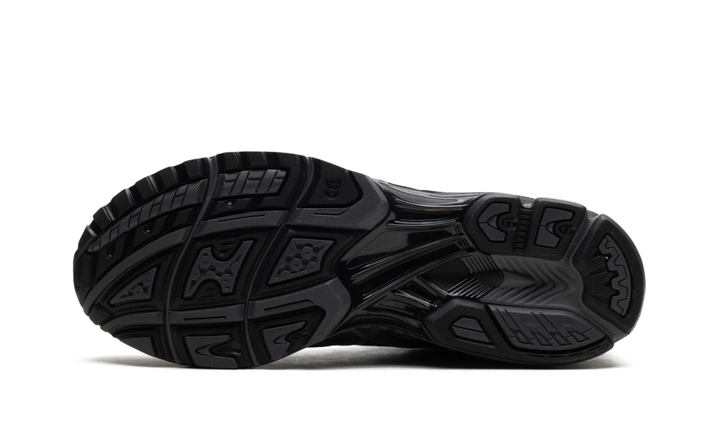 Gel-Nimbus 10.1 "Haven Black Grey"