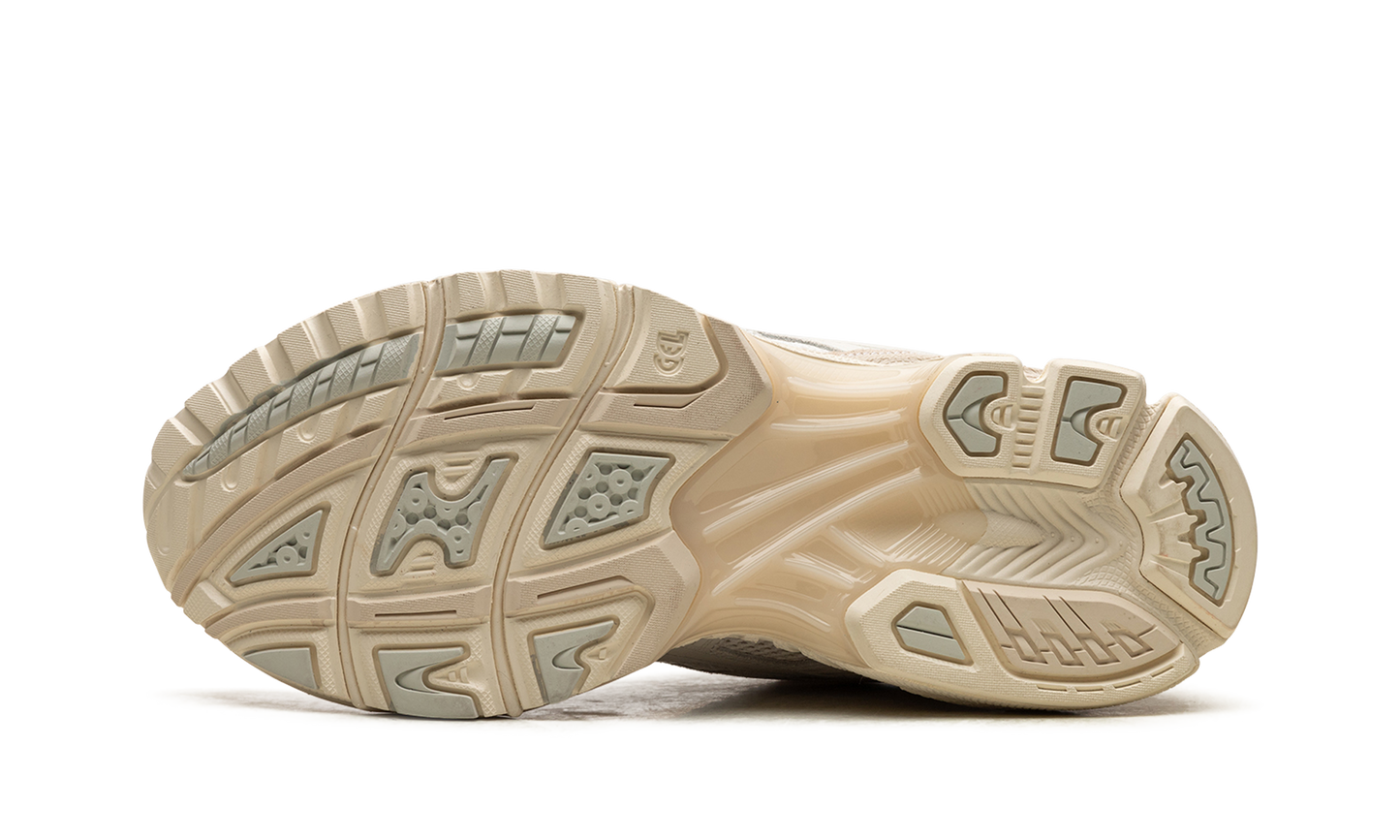 GEL KAYANO 14 WMNS "Cream Blush"