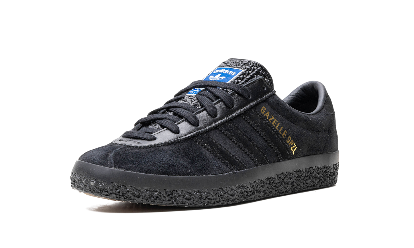 Gazelle "Triple Black"