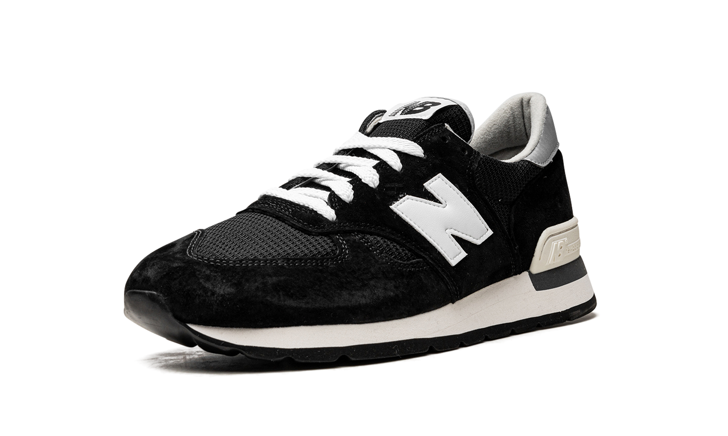 990 "Black/White"