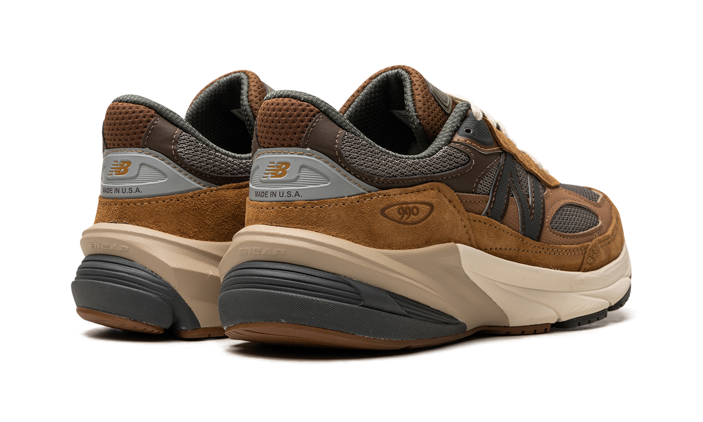 990v6 "Carhartt - Sculpture Center"
