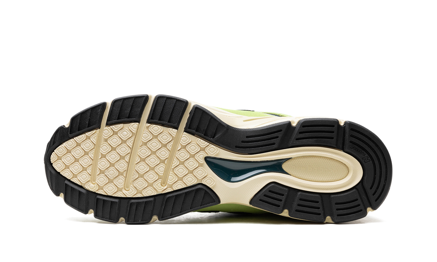 990V4 "Teddy Santis"