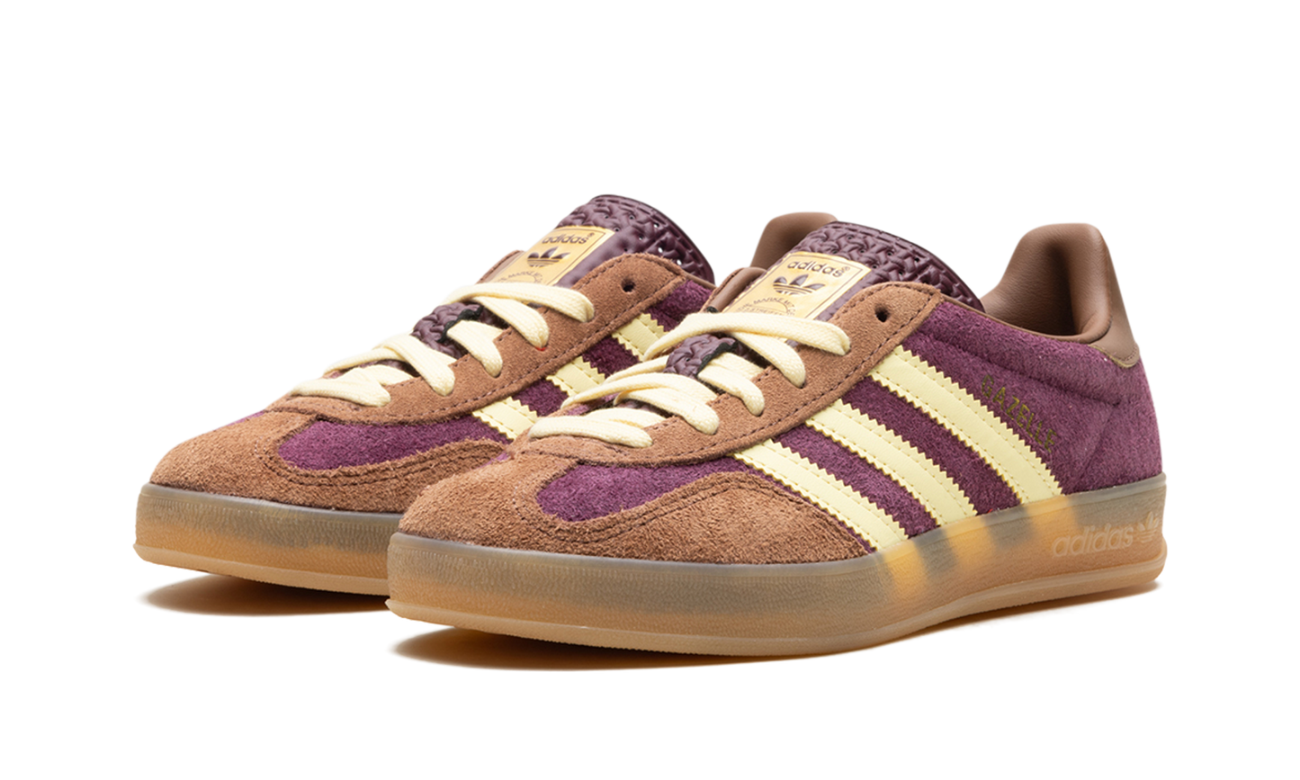 Gazelle Indoor "Maroon Almost Yellow"