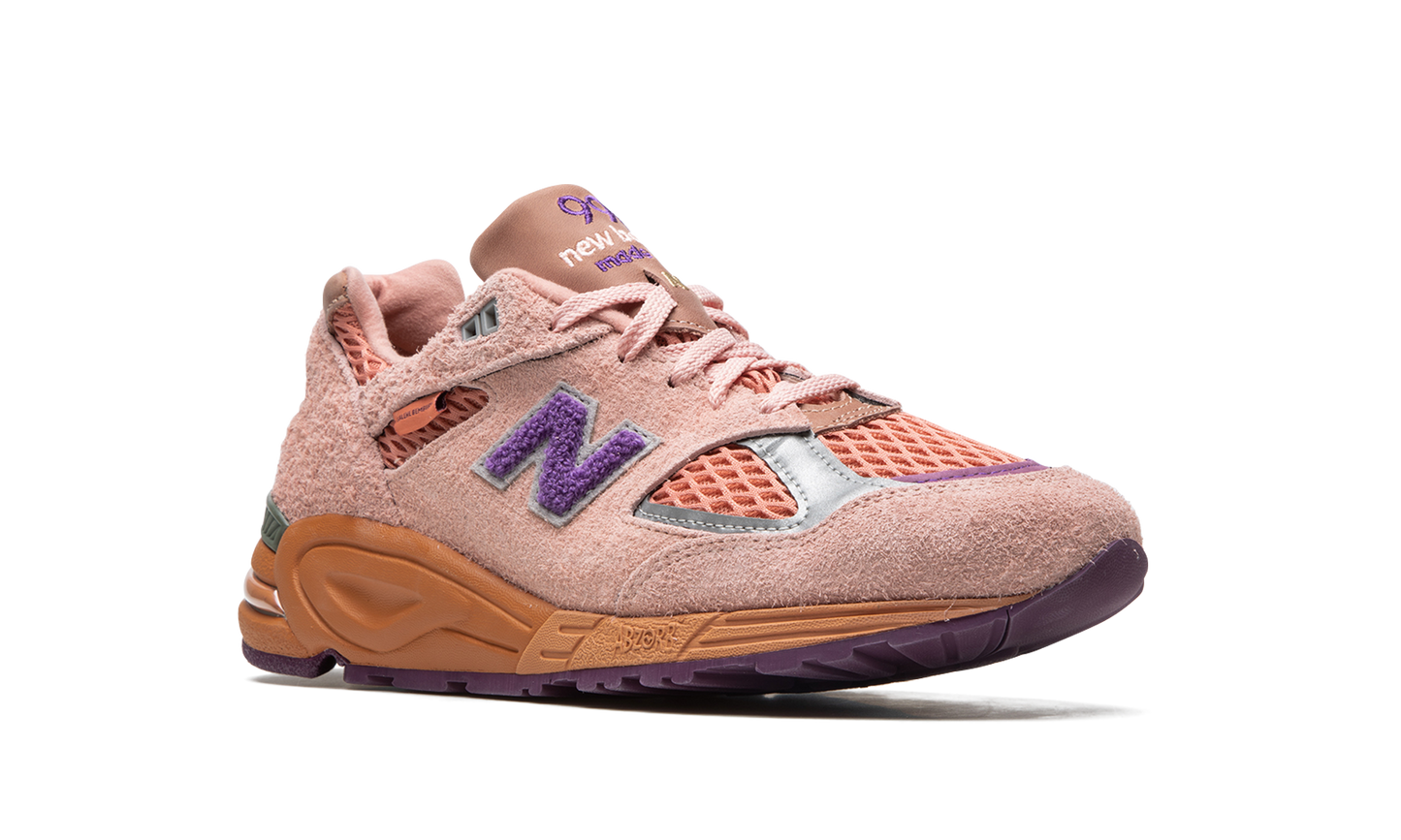 990 V2 "Salehe Bembury - Sand Be The Time"