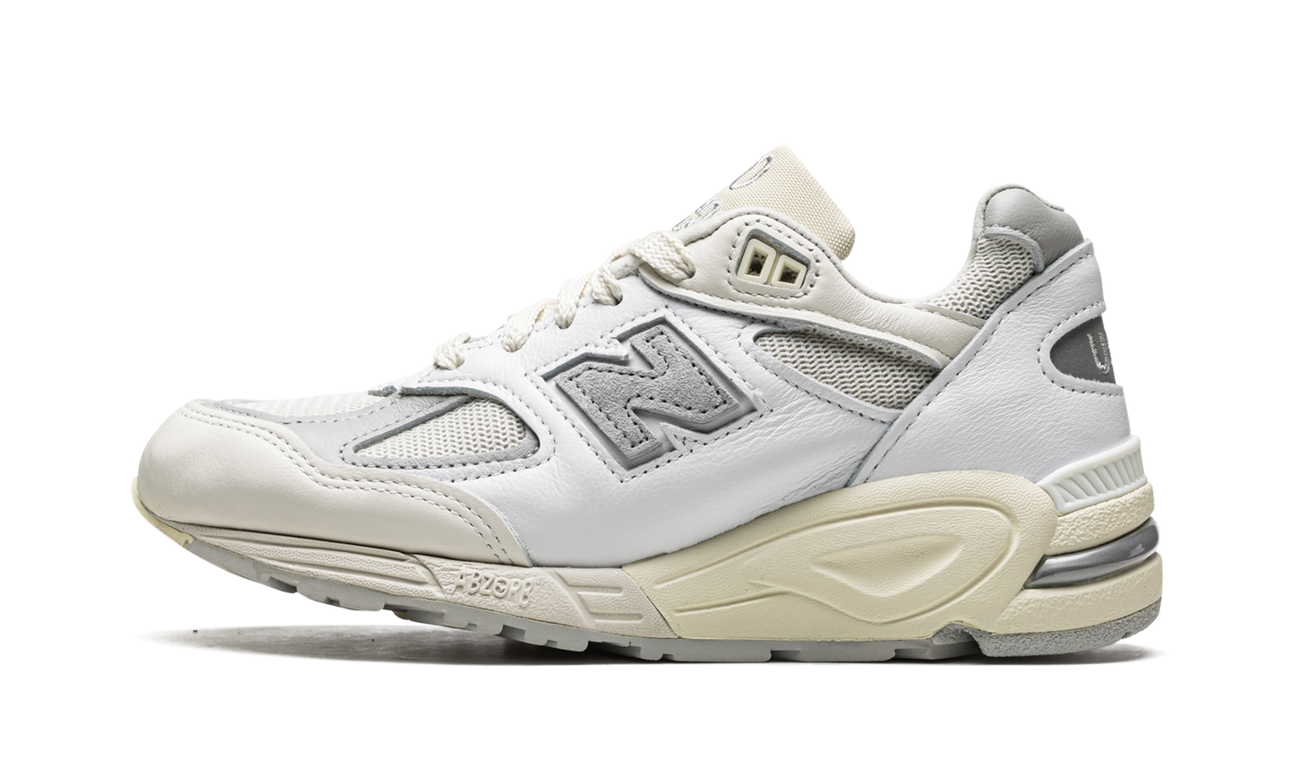 990 V2 "Made In USA - Teddy Santis Sea Salt"