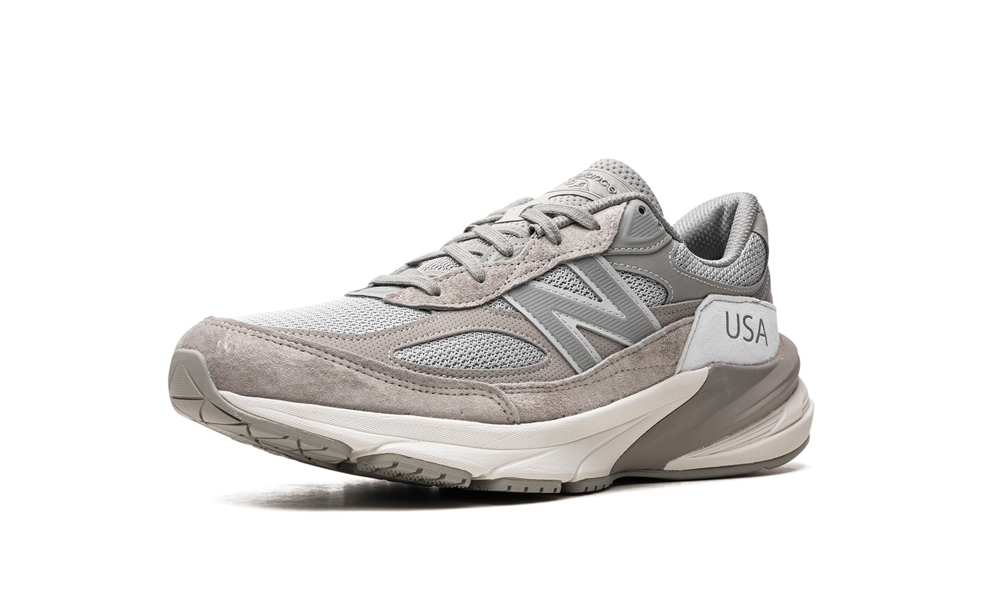 990v6 "WTAPS - Grey"