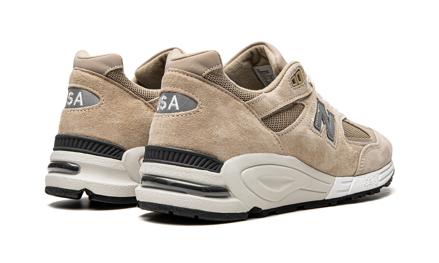 990v2 Made in USA "Kith - Tan"