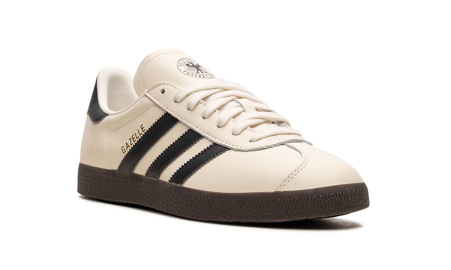 Gazelle "Off White Black Gum"