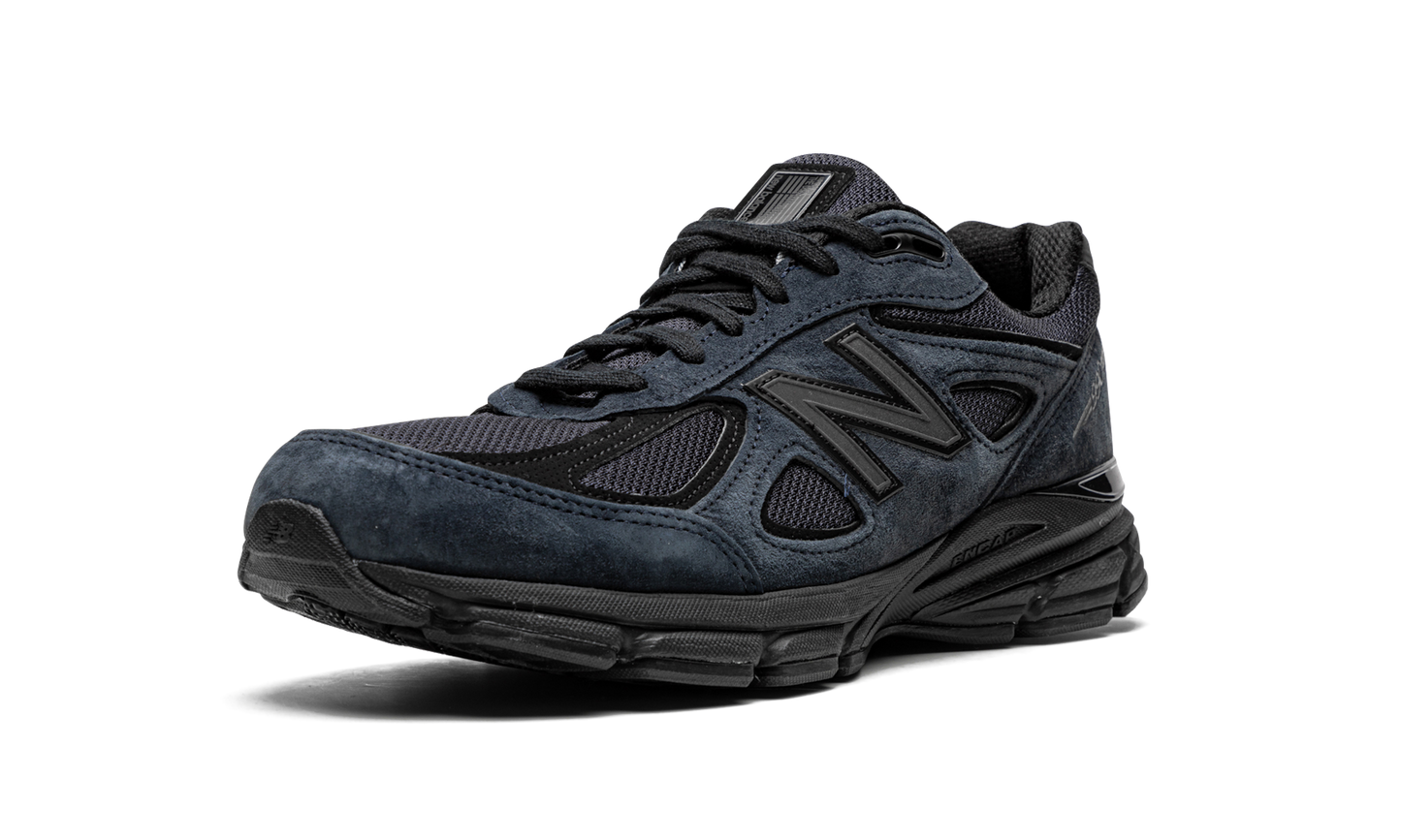 990v4 "JJJJound"