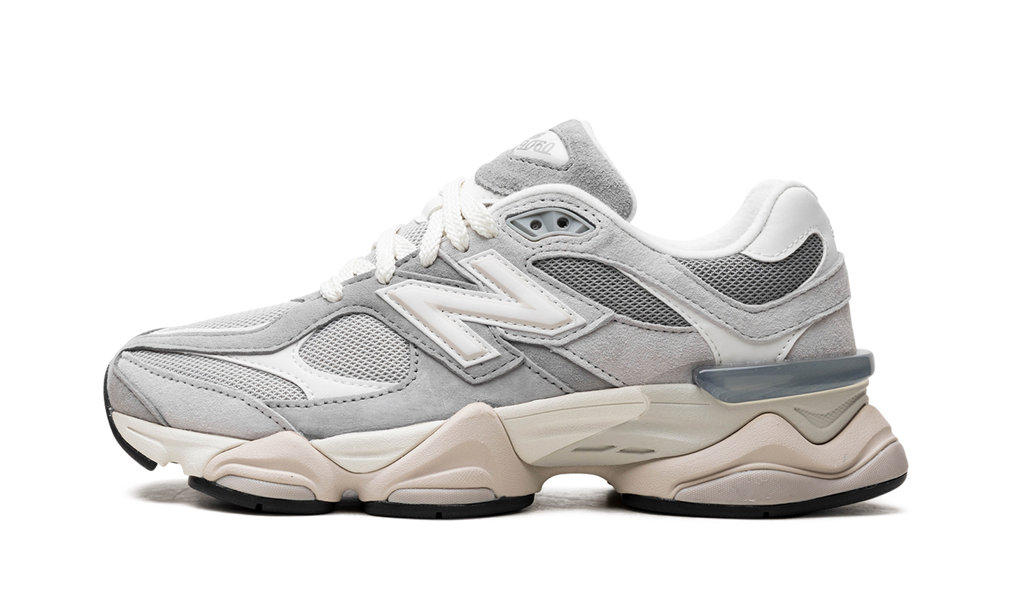 9060 "Slate Grey"