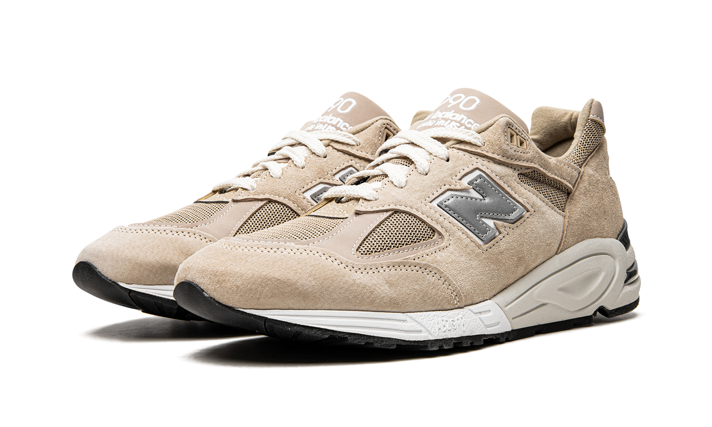 990v2 Made in USA "Kith - Tan"