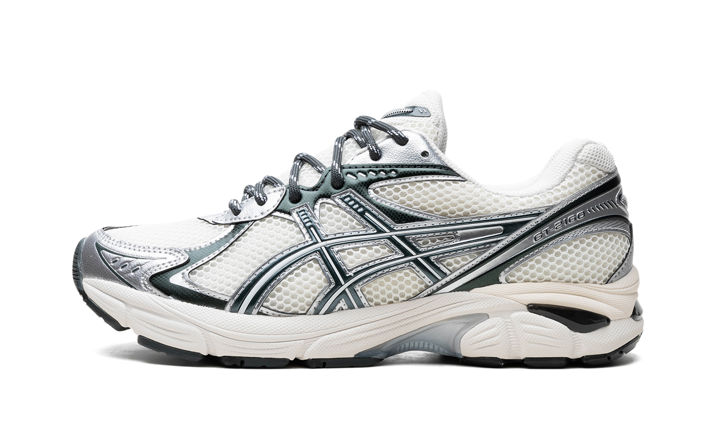 GT 2160 "Kith - Cream Scarab"