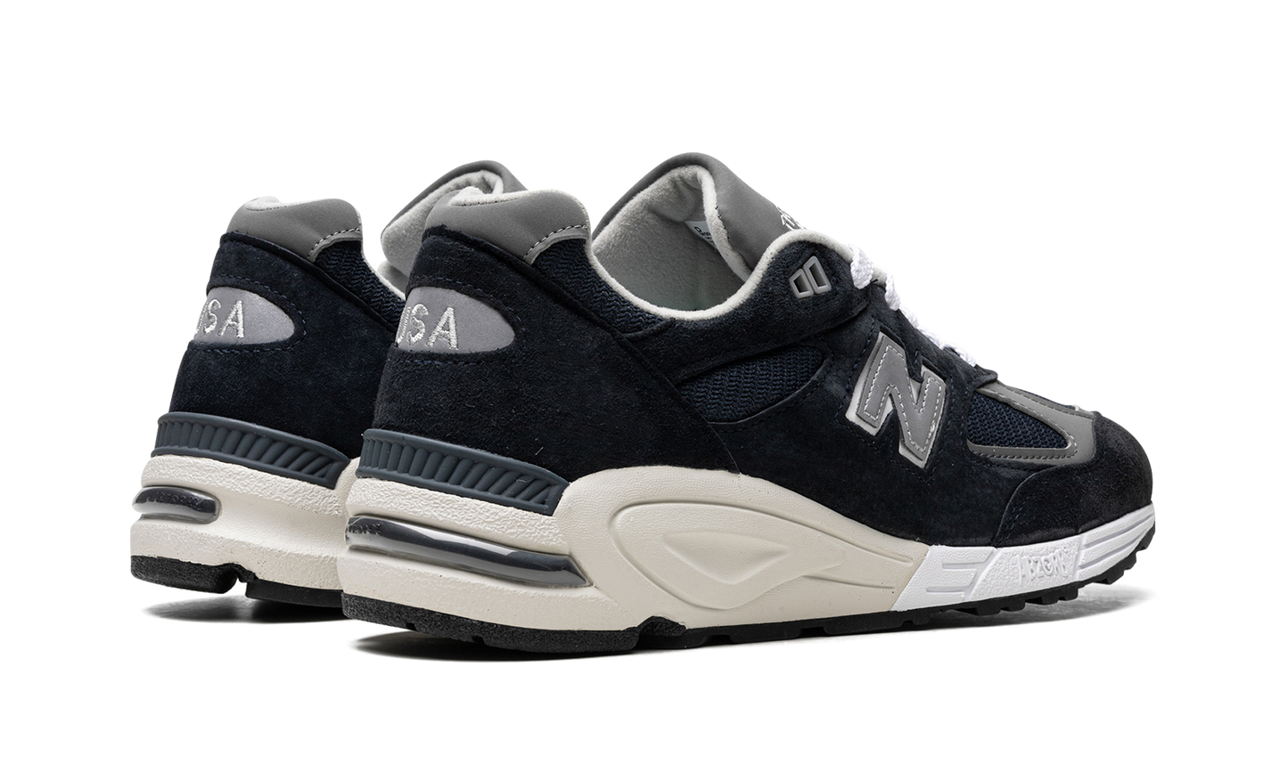 990V2 "Navy/White"