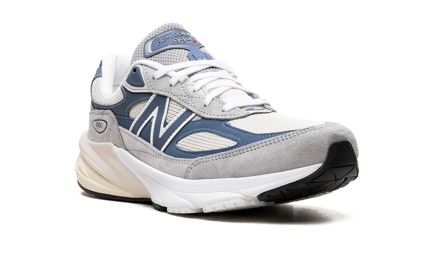 990v6 "Made in USA - Grey Day"