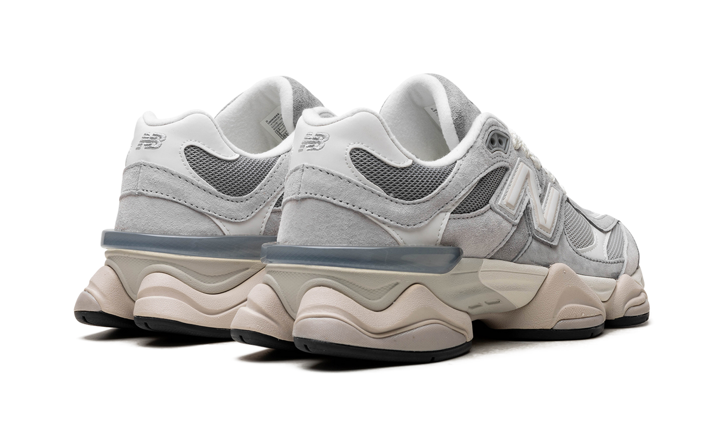9060 "Slate Grey"