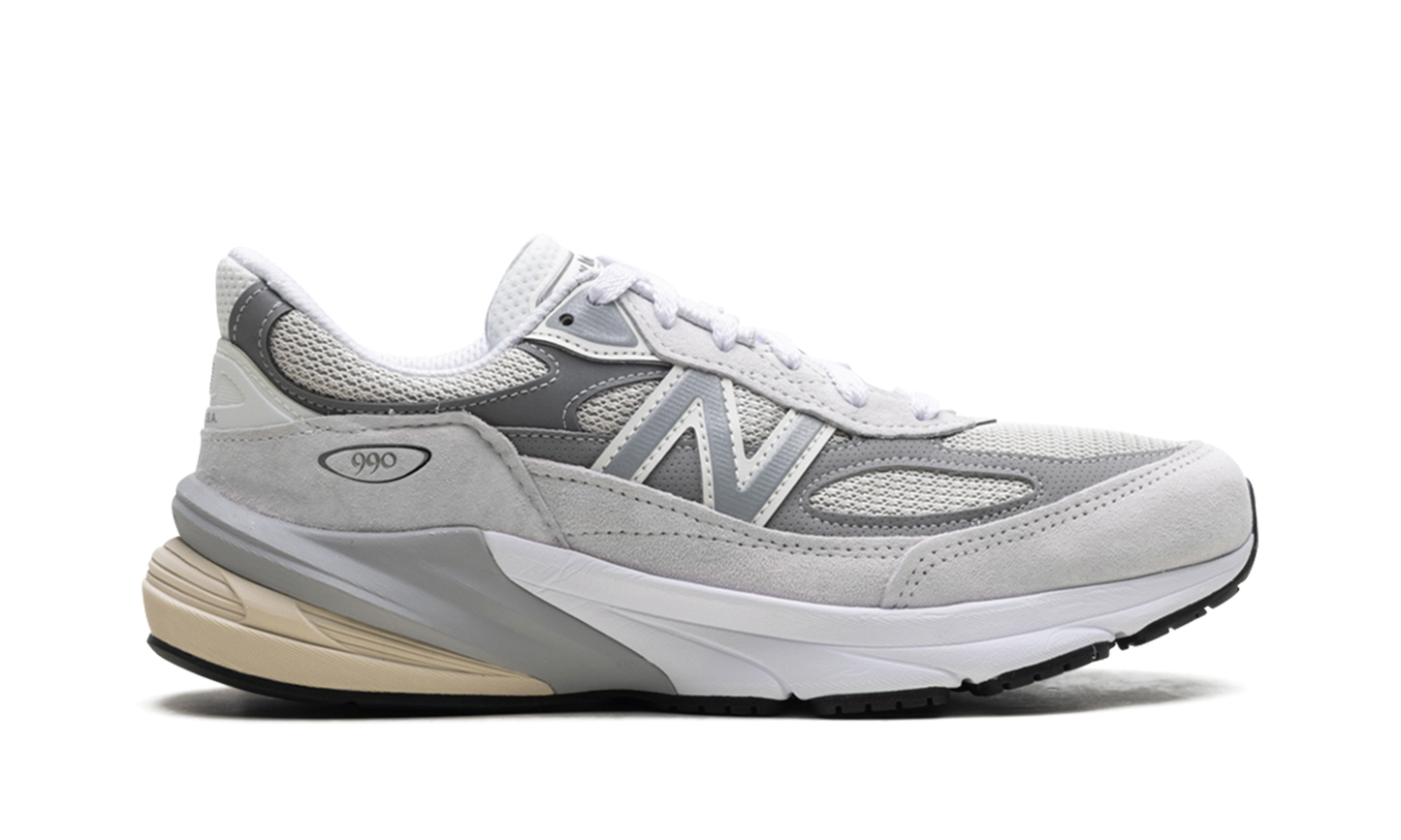 990v6 "Made in USA - Reflection Marblehead"