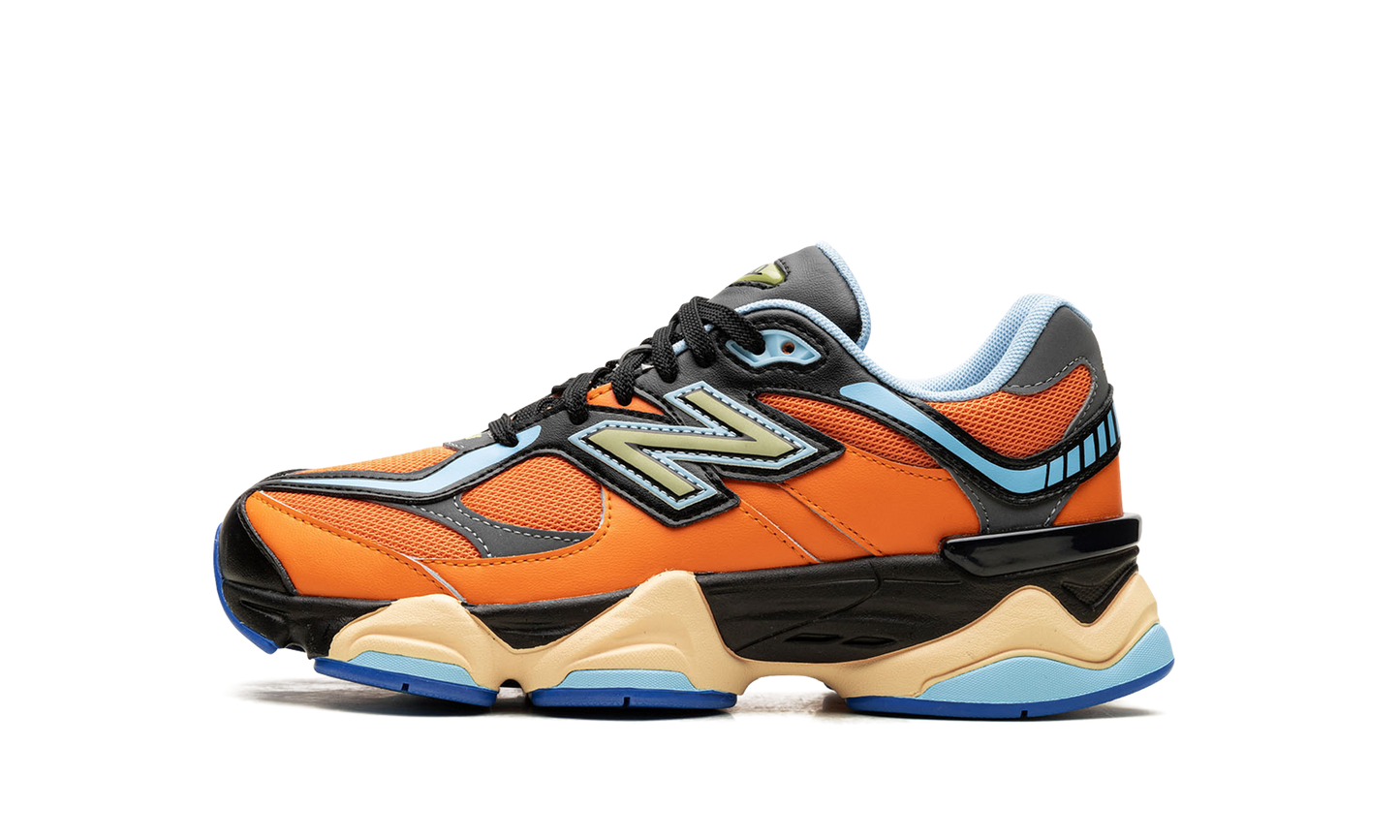 9060 Big Kid "Orange/ Black"