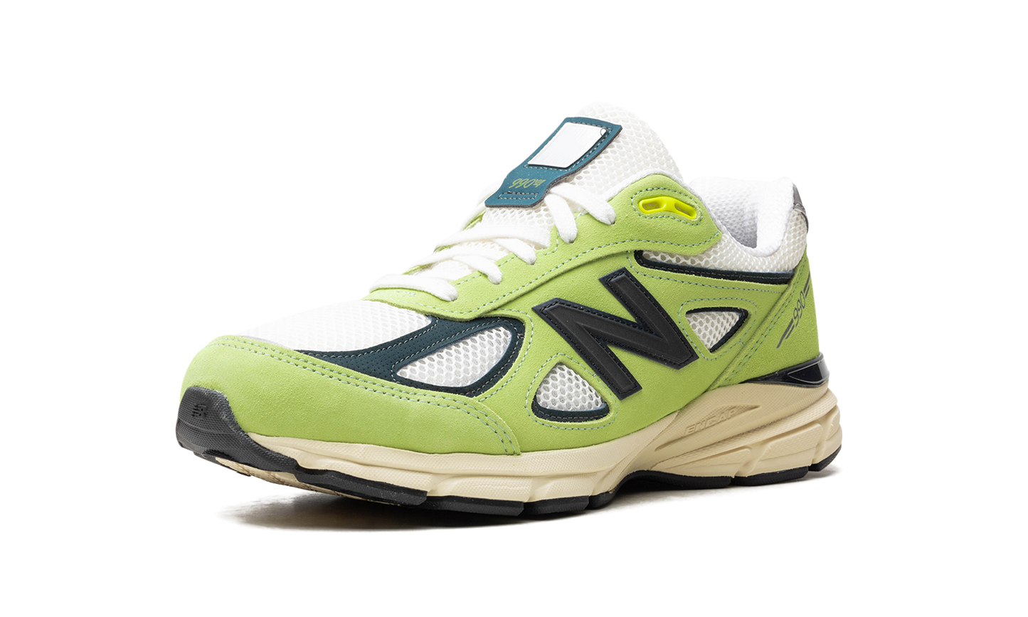 990V4 "Teddy Santis"