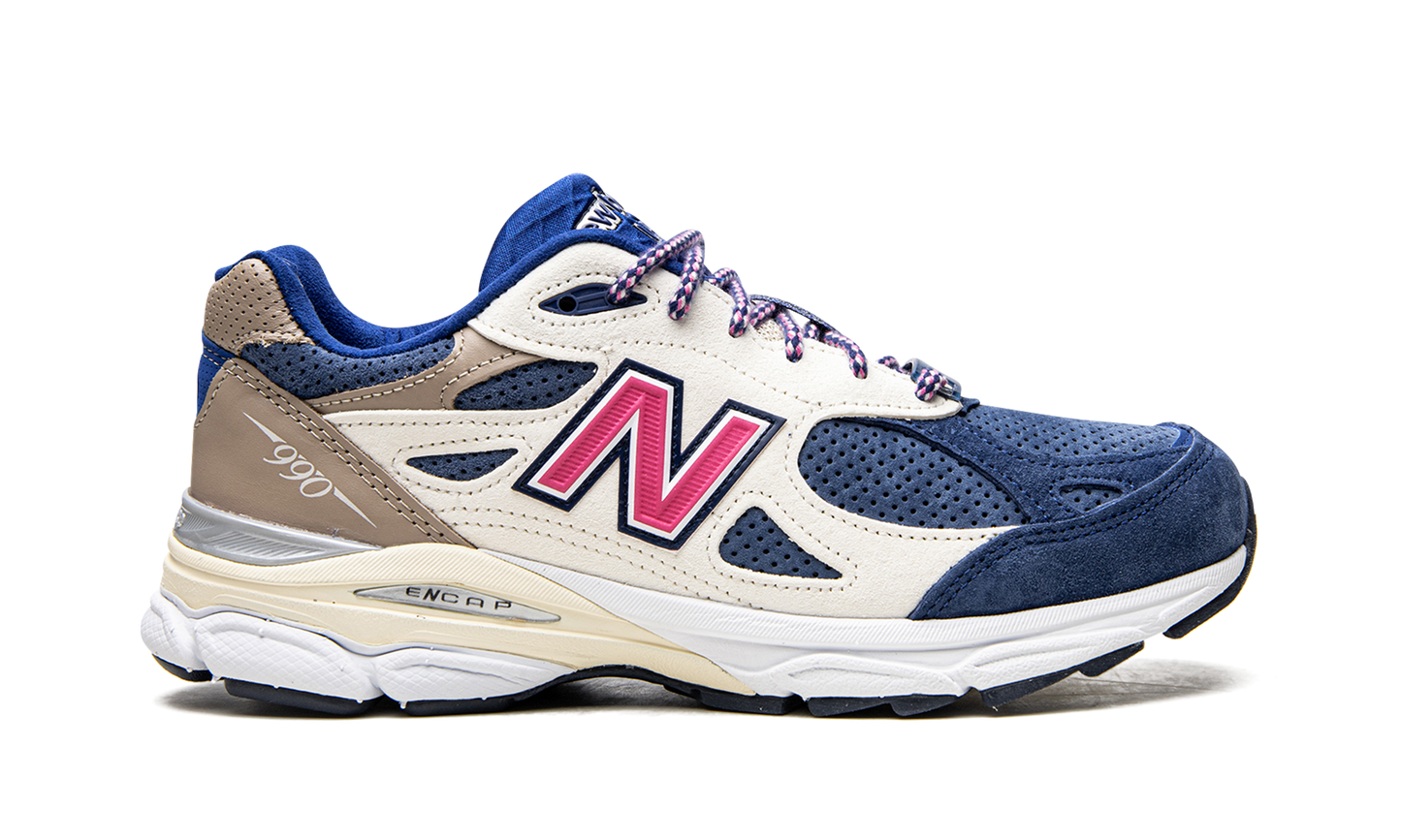 990 v3 "Kith Daytona"