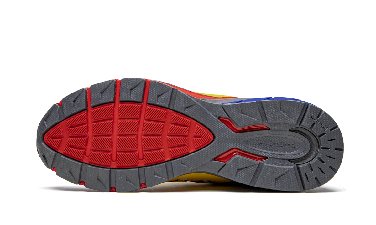 990 v5 "Shoe City - EAT"