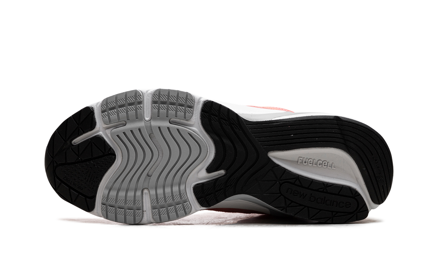 990v6 "Salmon"