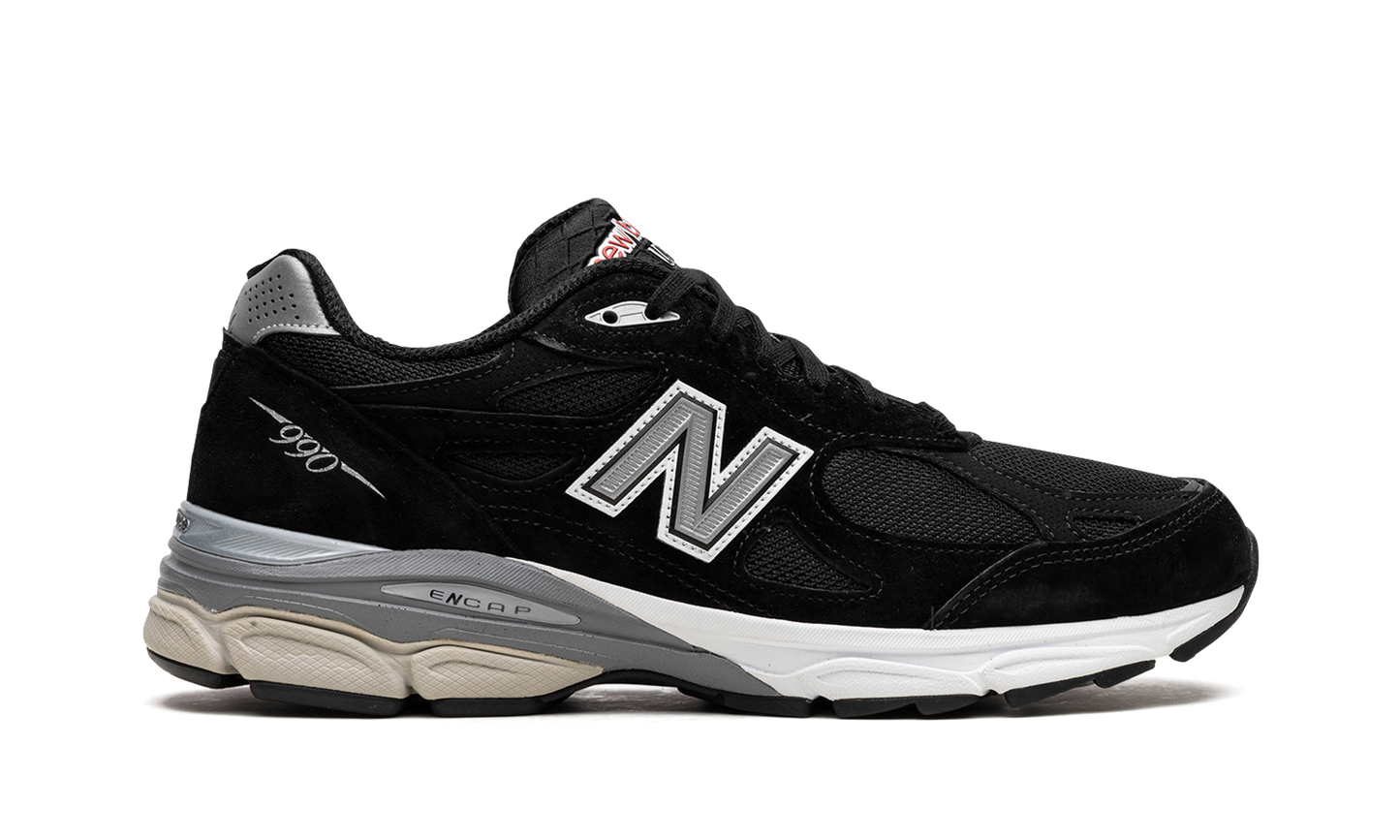 990v3 "Black / White"