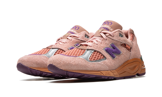 990 V2 "Salehe Bembury - Sand Be The Time"